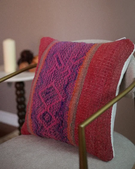 Llama and Home Tarde SQ