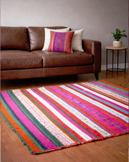 Handwoven Wool Rug - Frazada Roja
