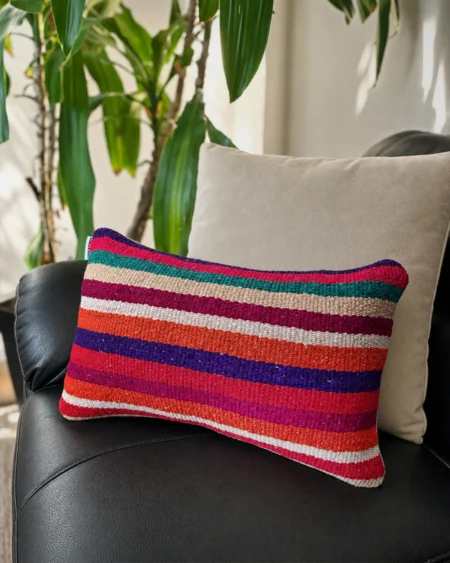 Ayni – Handwoven Peruvian Wool Pillow